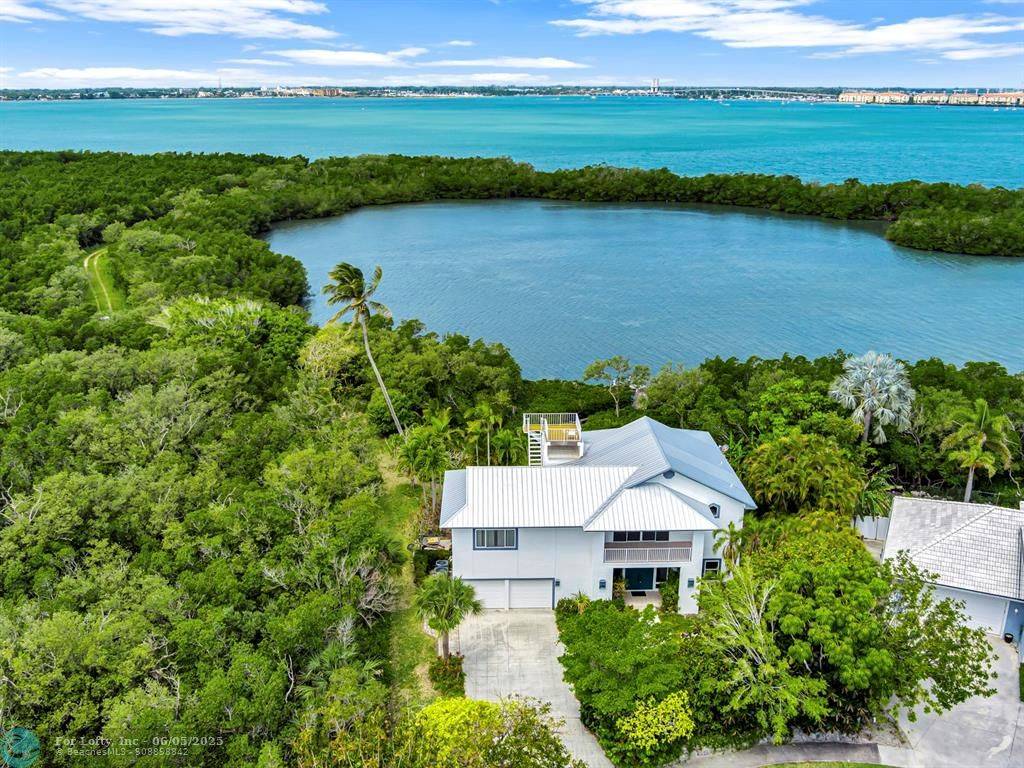 Fort Pierce, FL 34949,1700 Coconut Dr