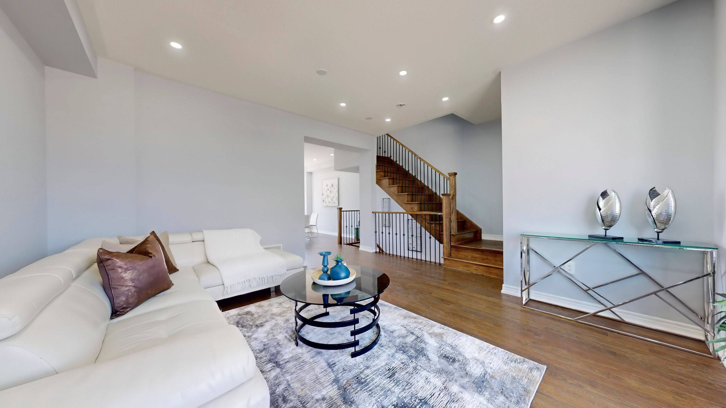 Brampton, ON L6Y 6L2,6 QUEENPOST DR