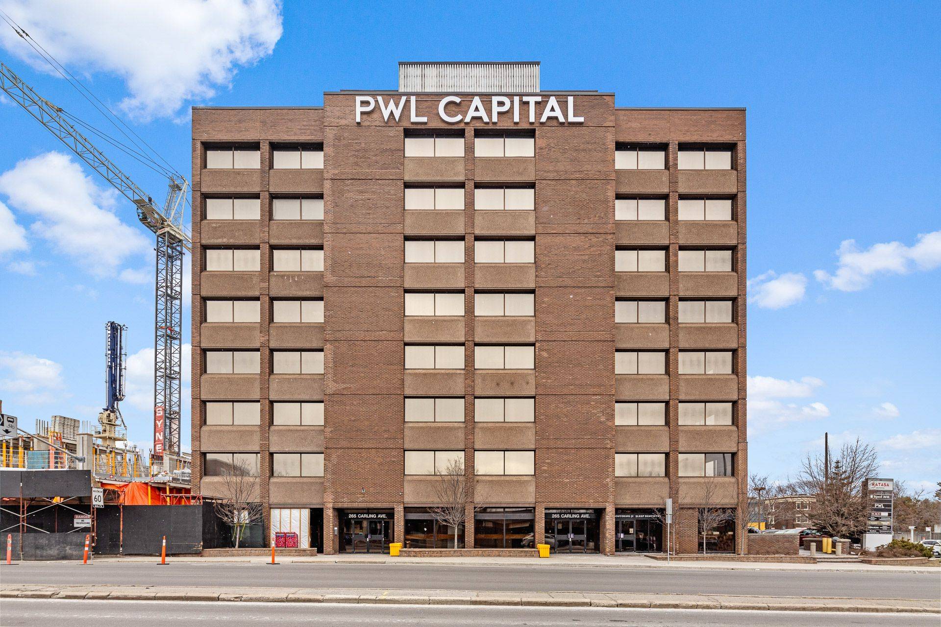 Dows Lake - Civic Hospital And Area, ON K1S 2E1,265 Carling AVE #706