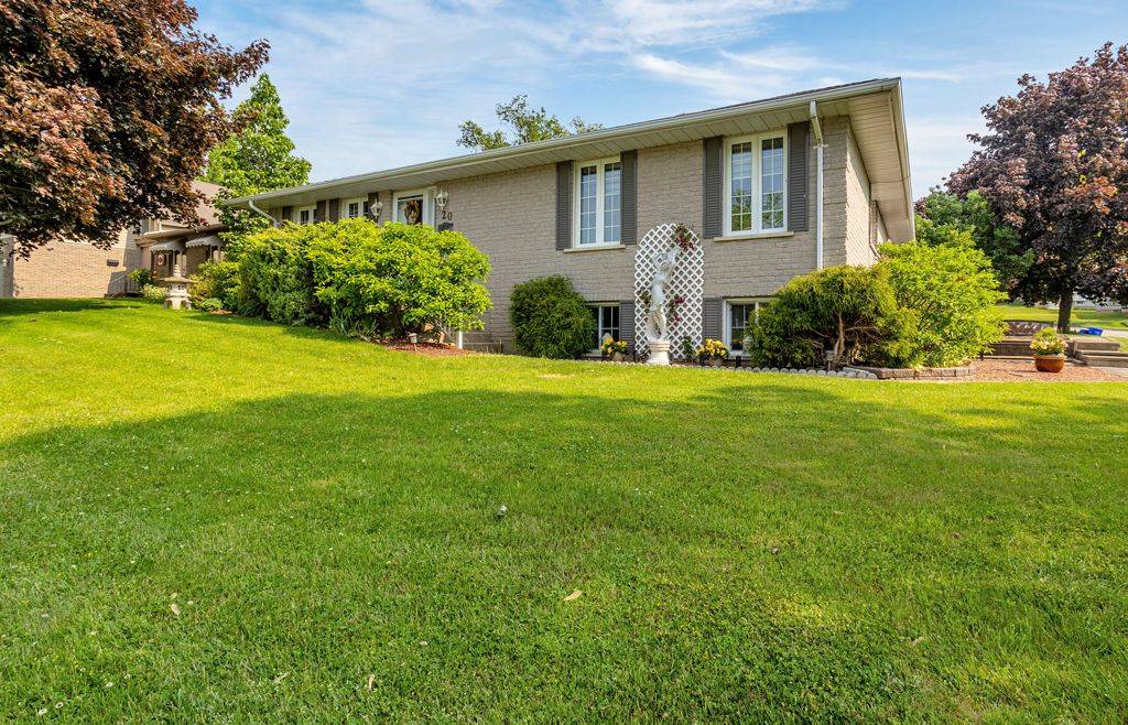 Tillsonburg, ON N4G 4M2,20 Woodcock DR