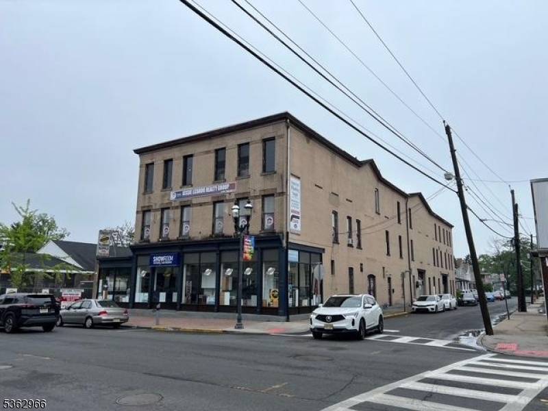 North Plainfield Boro, NJ 07060,155 Somerset St