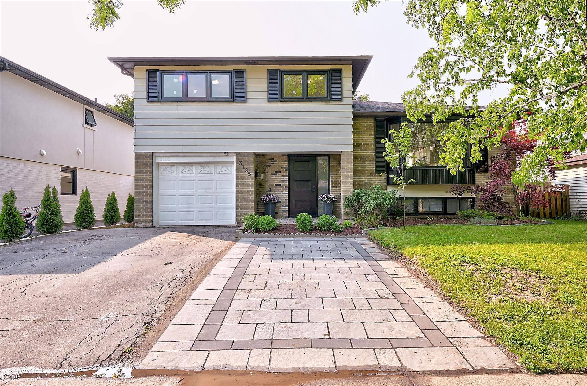 Burlington, ON L7M 1E1,3185 Heathfield DR