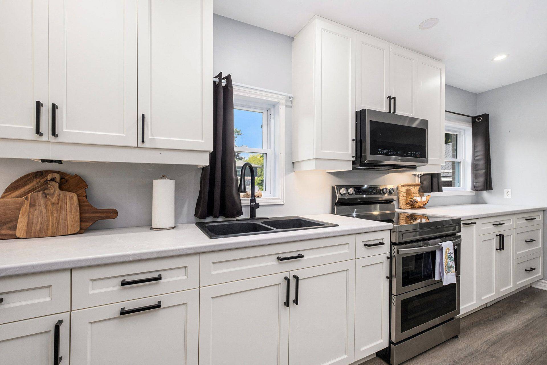 Smiths Falls, ON K7A 1R8,47 Gladstone AVE