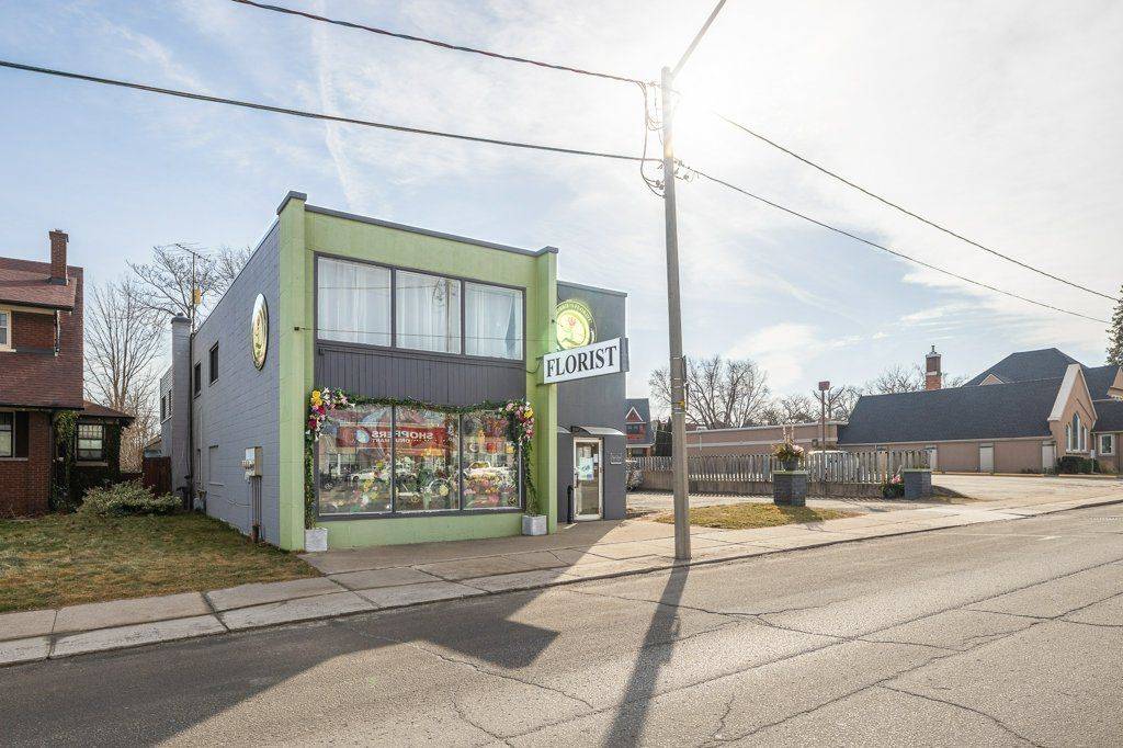 Niagara Falls, ON L2E 4E3,5144-5146 Victoria AVE