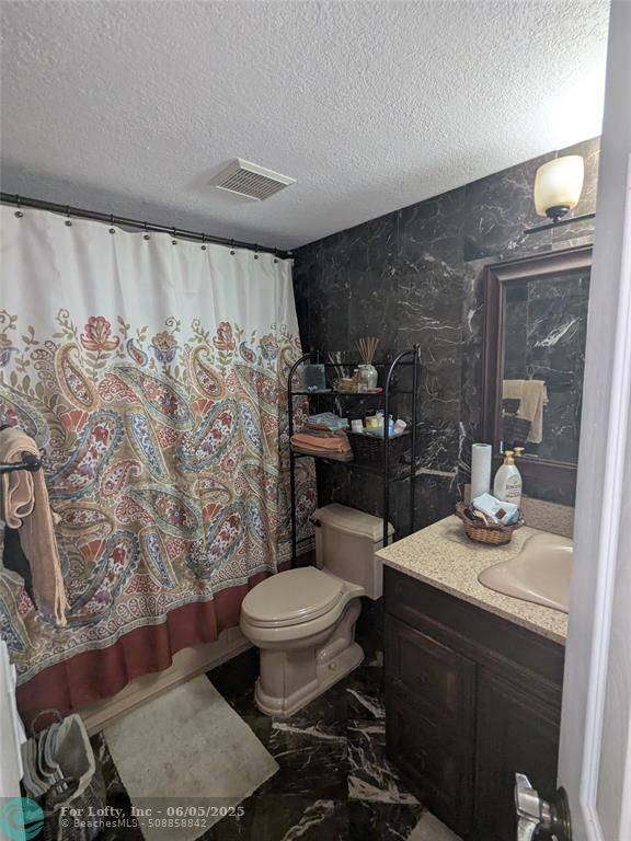 Pembroke Pines, FL 33025,250 S Hollybrook Ter  #205