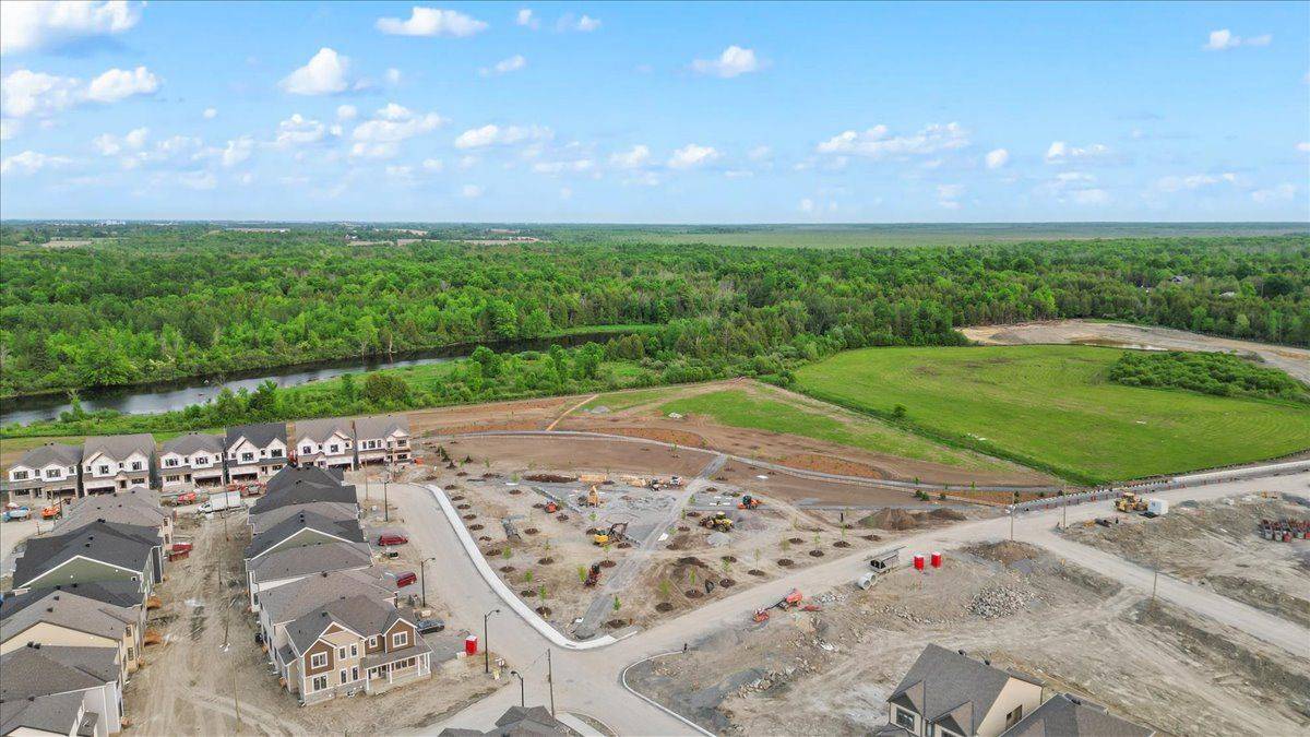 Stittsville - Munster - Richmond, ON K0A 2Z0,2041 Checkerspot AVE