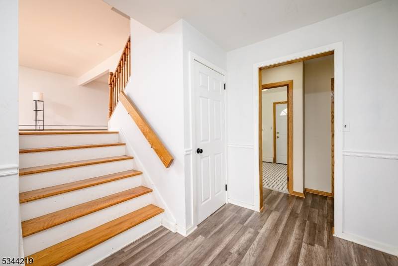 Clark Twp., NJ 07066,372 Willow Way