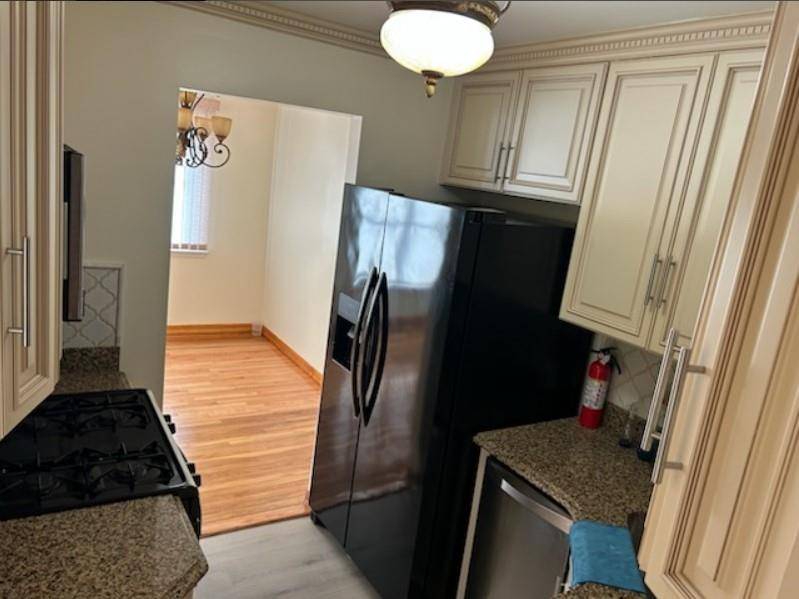 St. Albans, NY 11433,112-35 168th ST