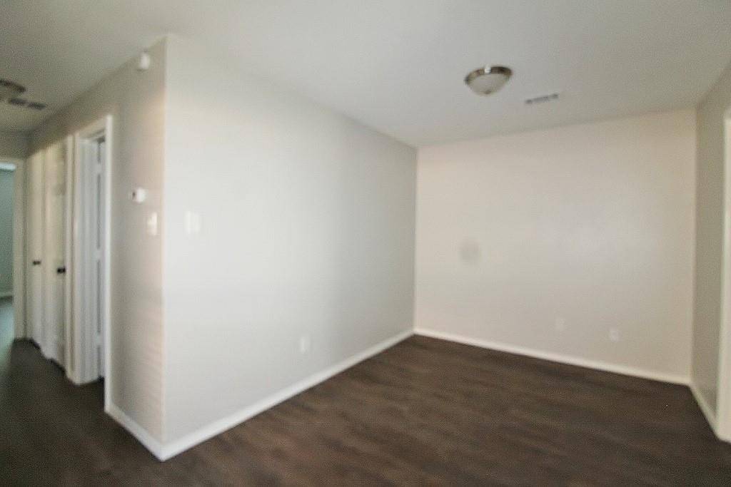 Fort Worth, TX 76133,6622 S Creek Drive