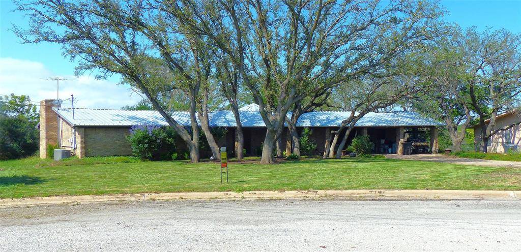 Brady, TX 76825,135 Lakeview