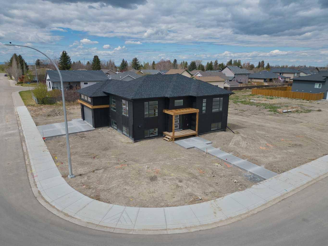 Nobleford, AB T0L1S0,302 5 AVE