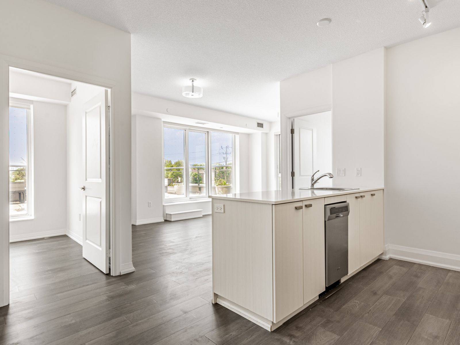 Toronto C15, ON M2J 0C9,50 ANN O'REILLY RD #224