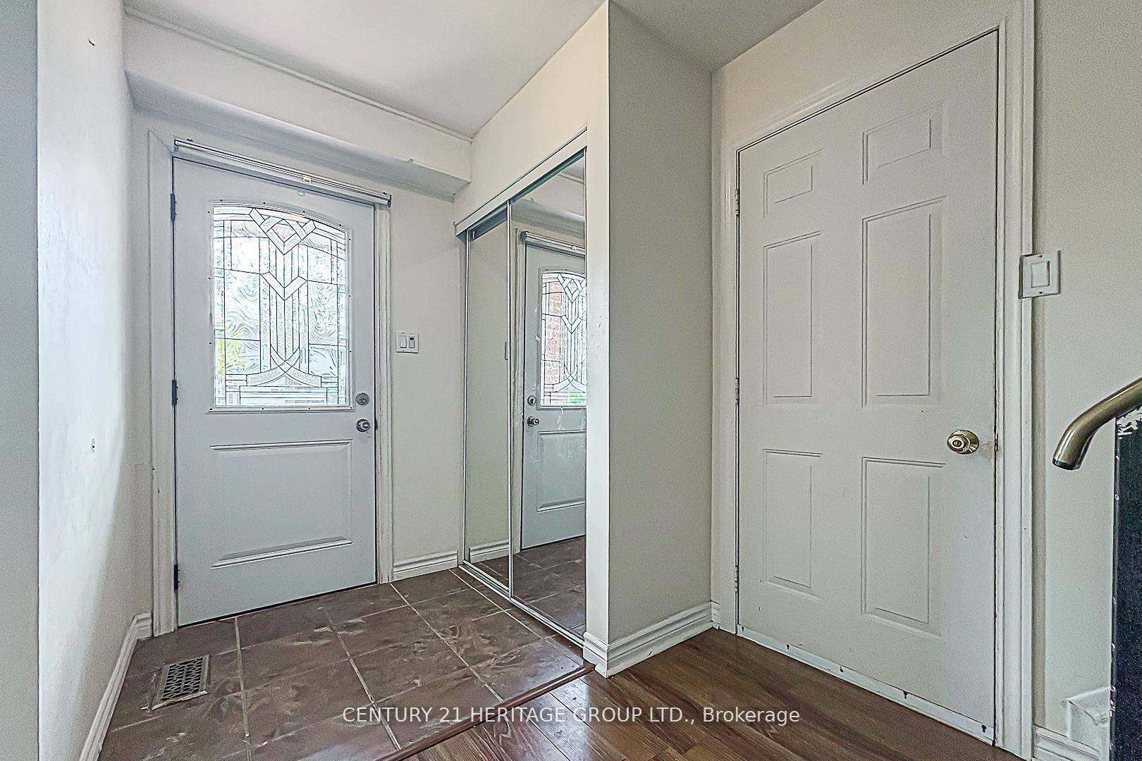 Newmarket, ON L3Y 1E8,143 Beswick DR