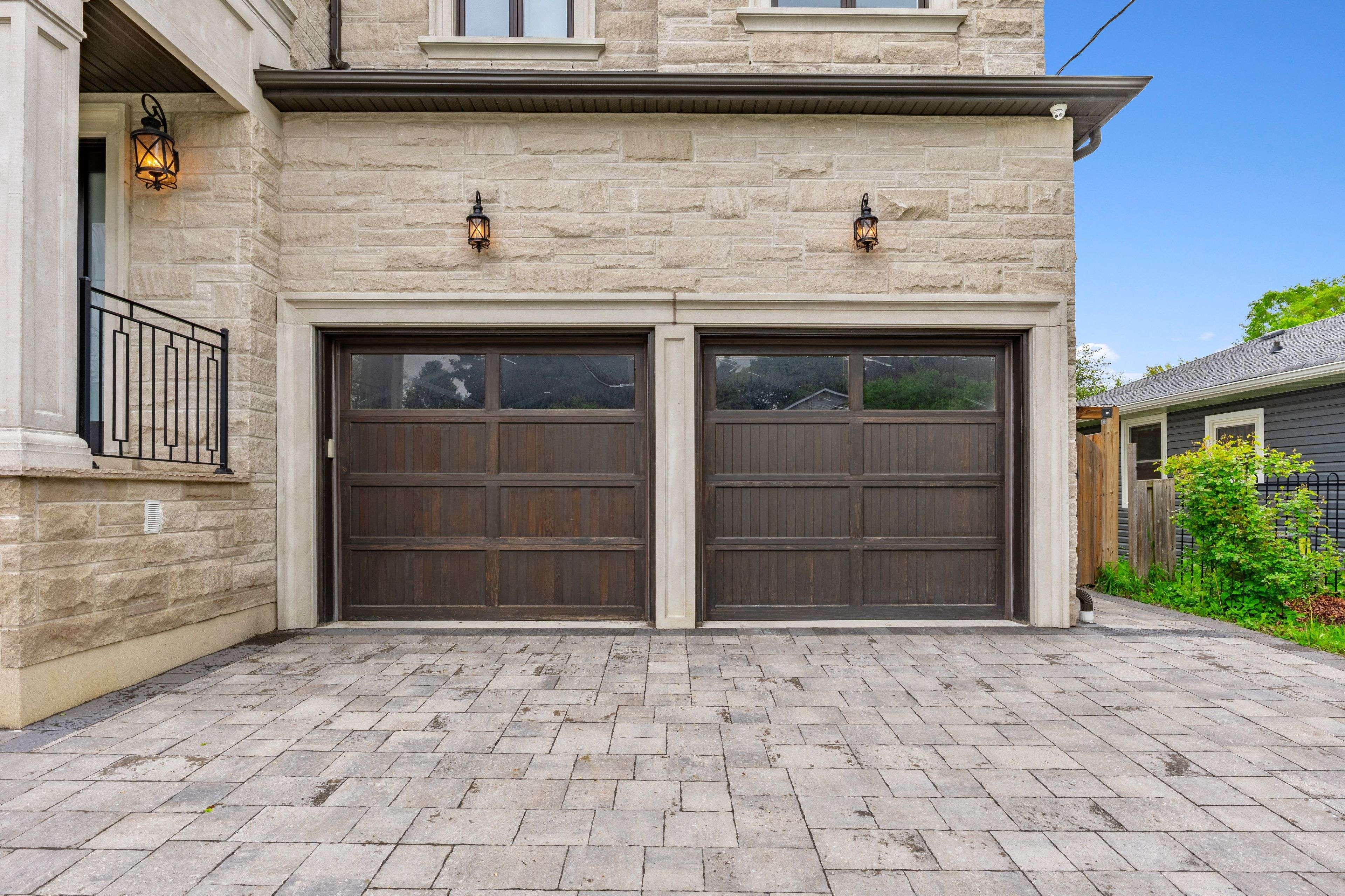 Newmarket, ON L3Y 3G6,39 Howard RD