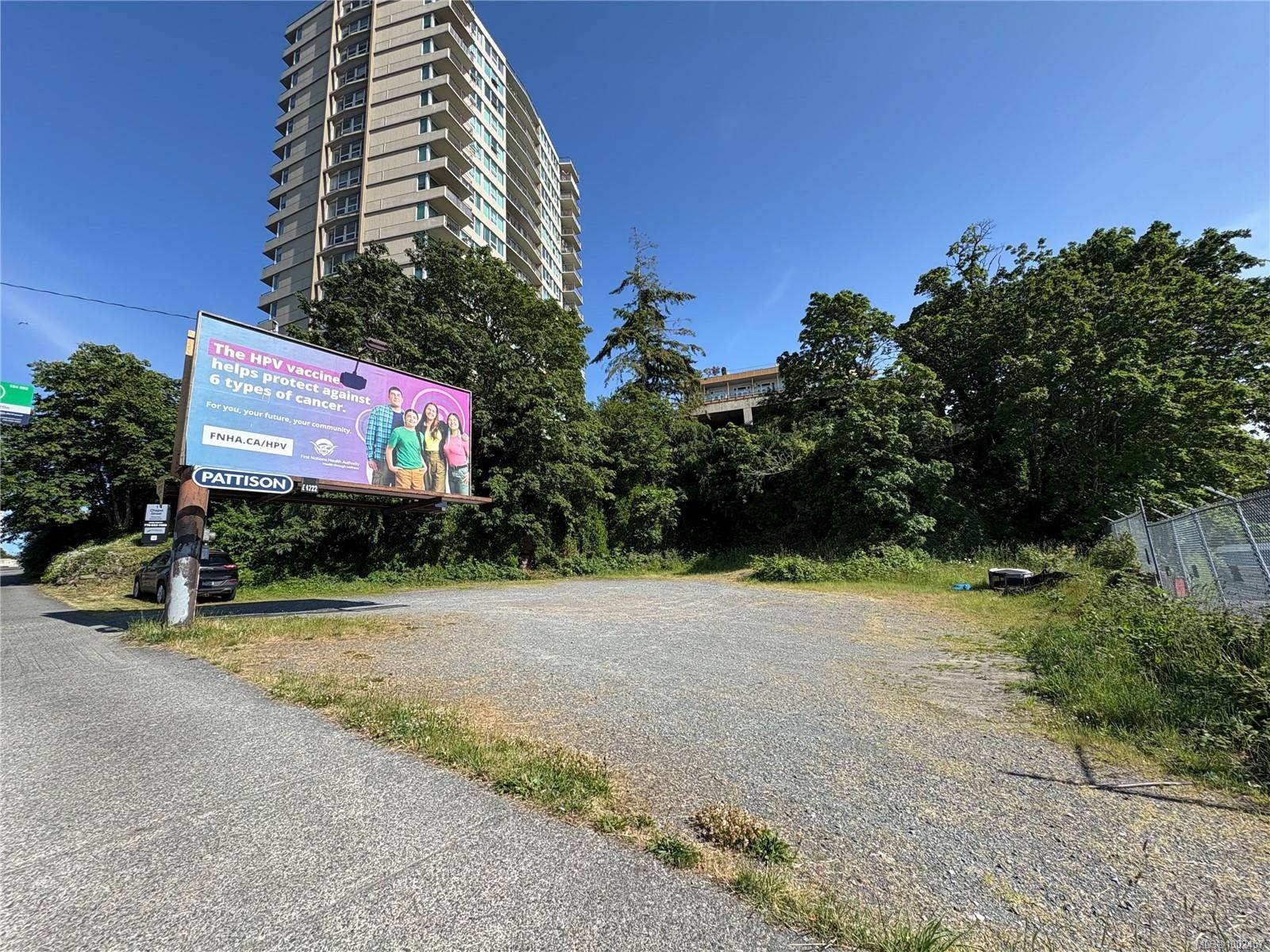 Nanaimo, BC V9R 3H7,55 Comox Rd