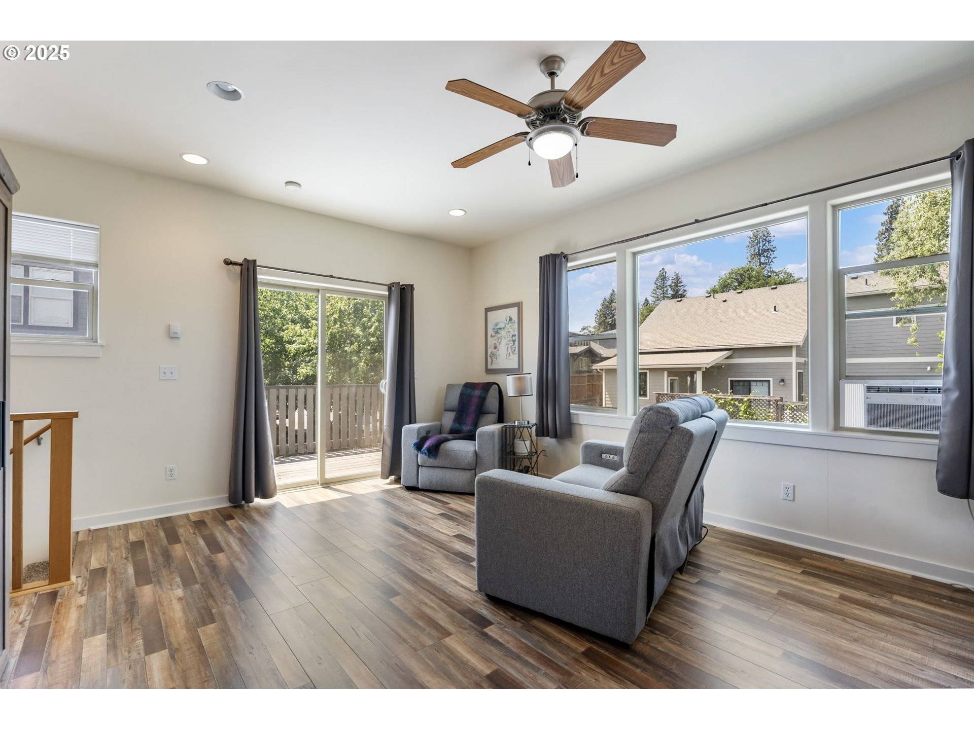 Hood River, OR 97031,1105 29TH ST