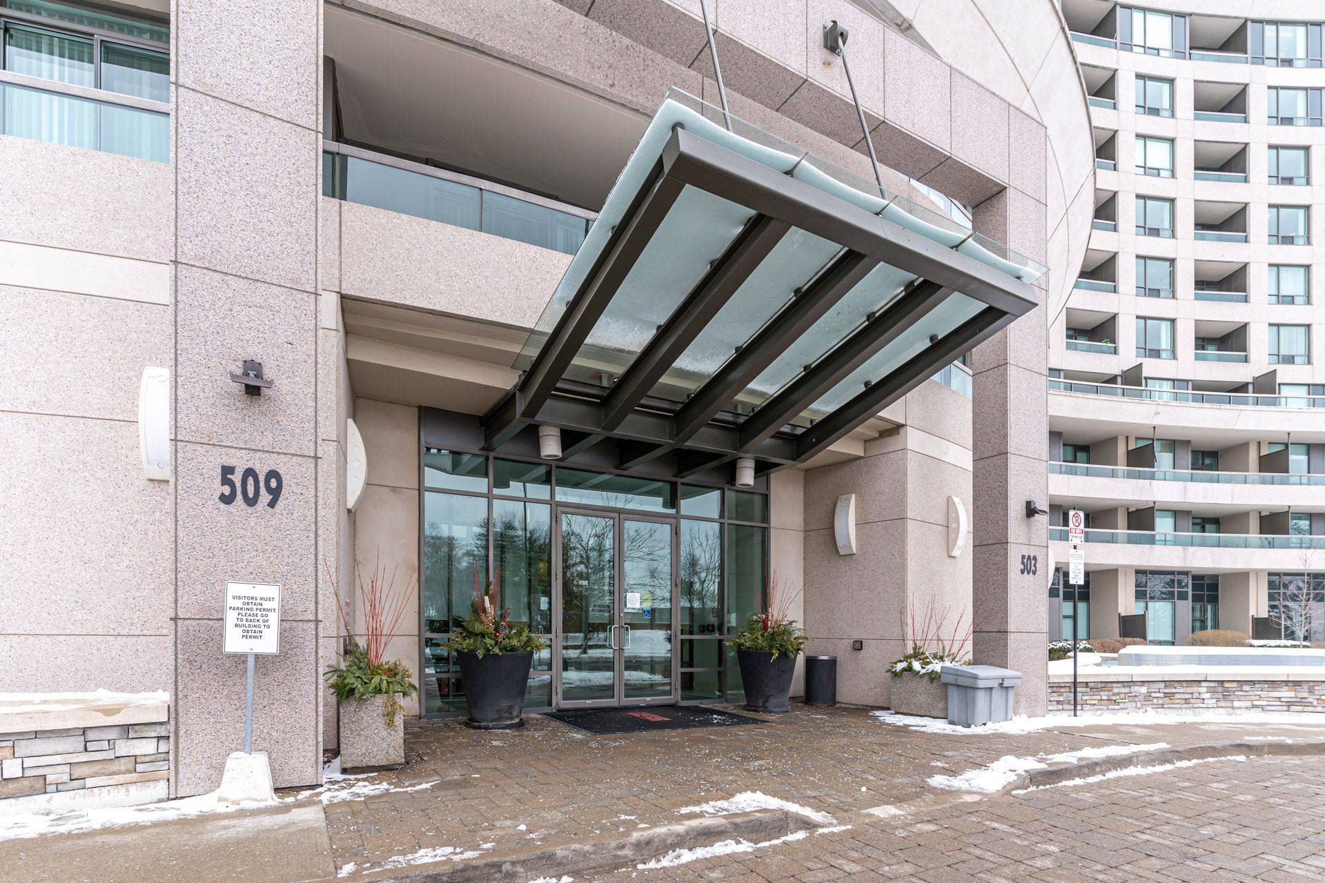 Toronto C07, ON M2N 0A3,509 Beecroft RD #305