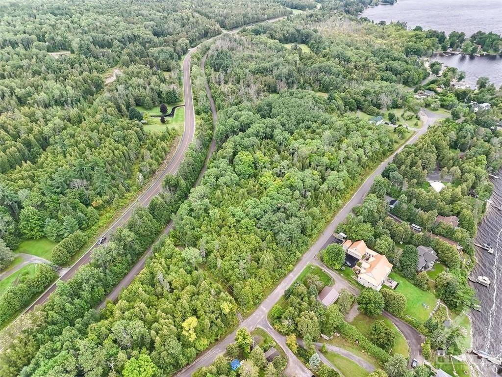Mcnab/braeside, ON K0A 1G0,00 MCNEILL RD #5