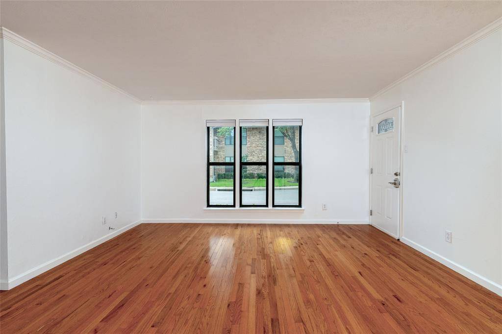 Dallas, TX 75230,10707 Park Village Place #B