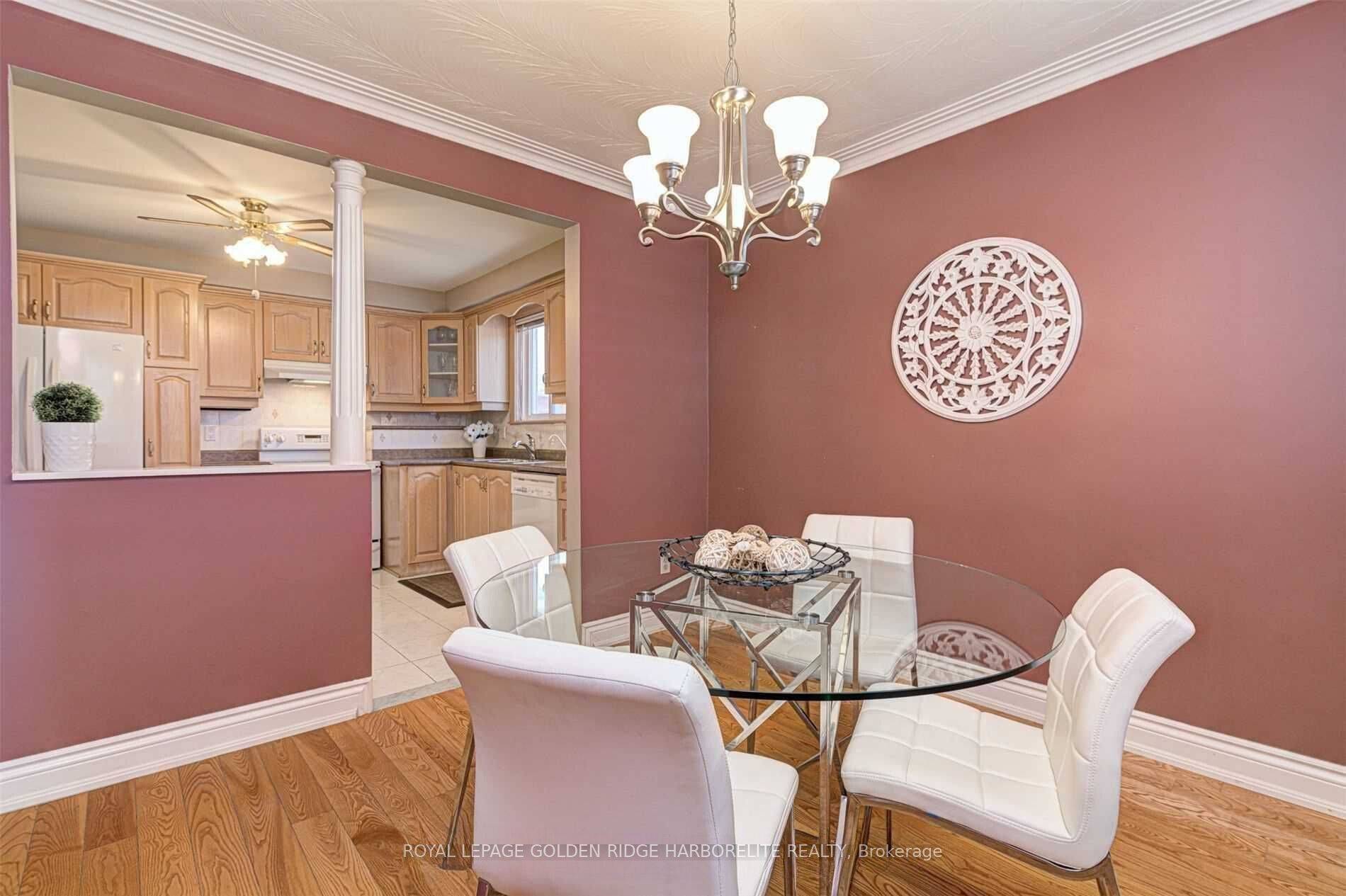 Oakville, ON L6L 4G8,529 Weynway CT