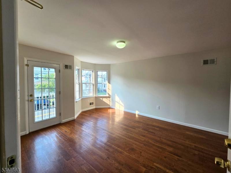 Elizabeth City, NJ 07208,140 Orchard St