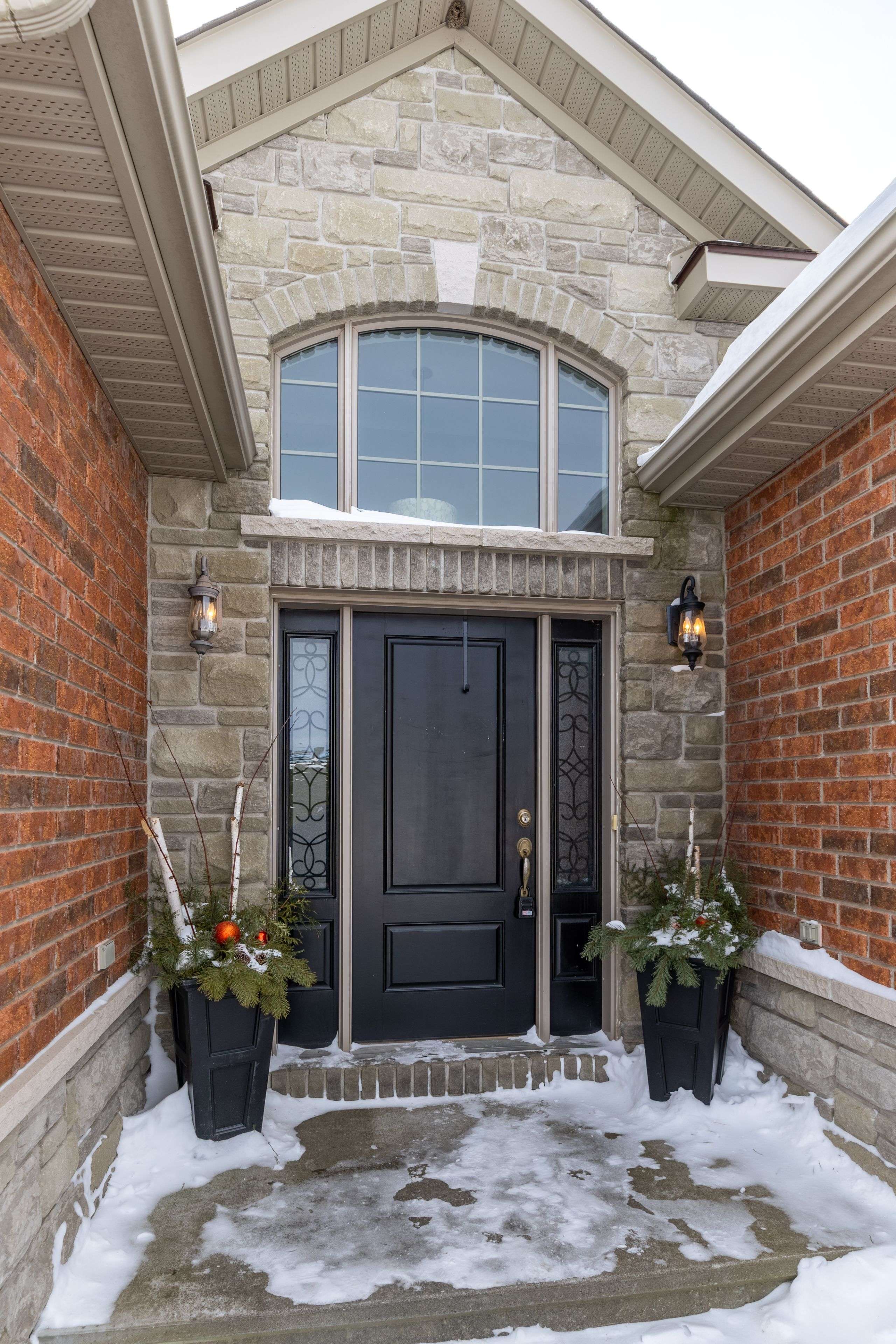 Belleville, ON K8N 0M1,39 McDougall DR