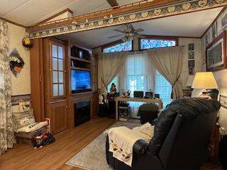 Stittsville - Munster - Richmond, ON K0A 1B0,3 Mireille Private E