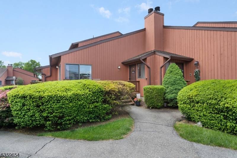 Florham Park Boro, NJ 07932,250 Ridgedale Ave #1