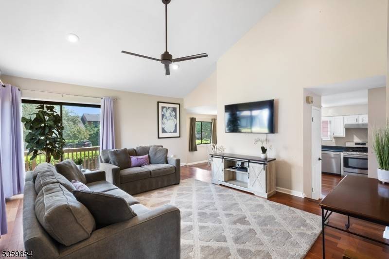 Florham Park Boro, NJ 07932,250 Ridgedale Ave #1