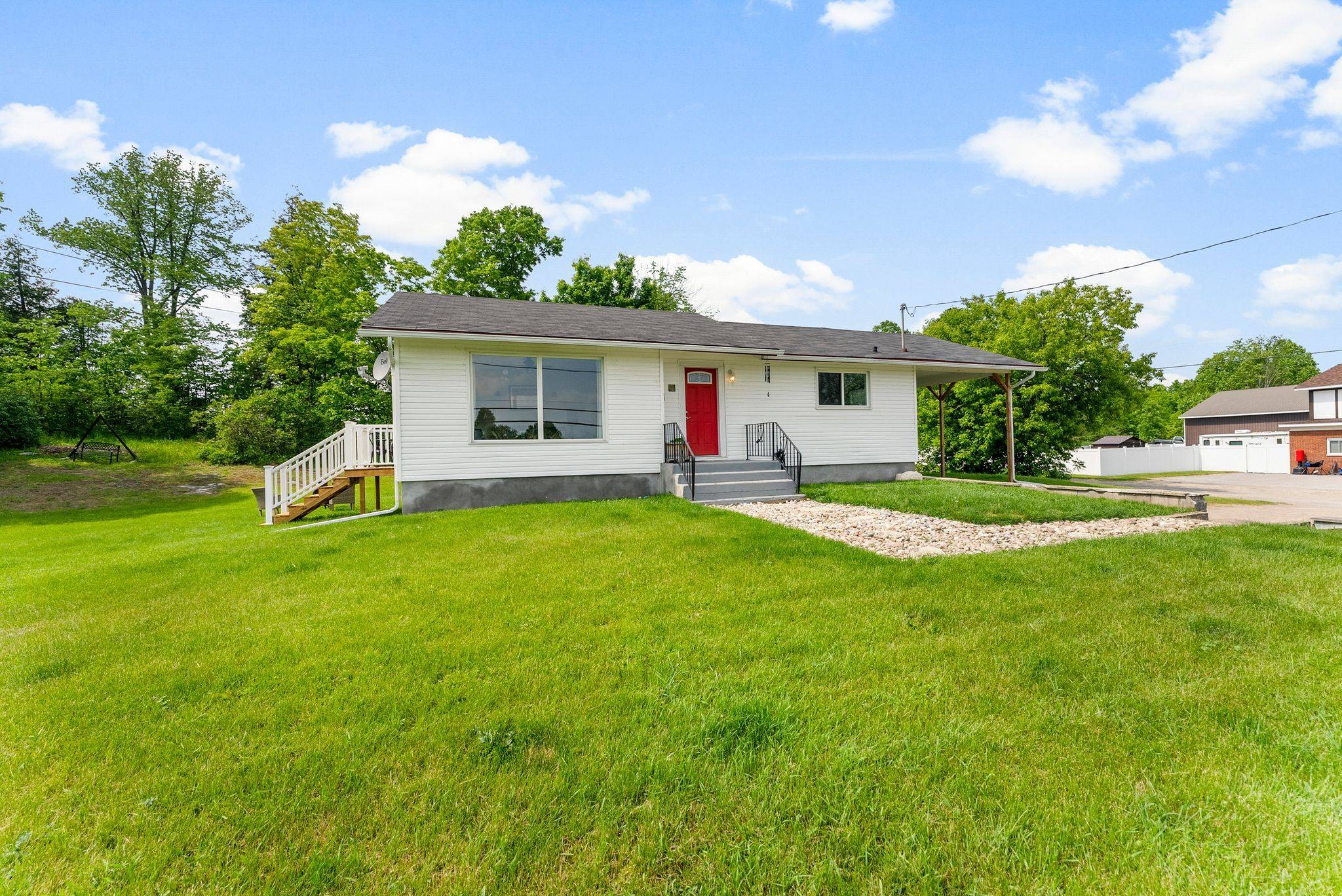 Greater Madawaska, ON K0J 1H0,4872 Calabogie RD