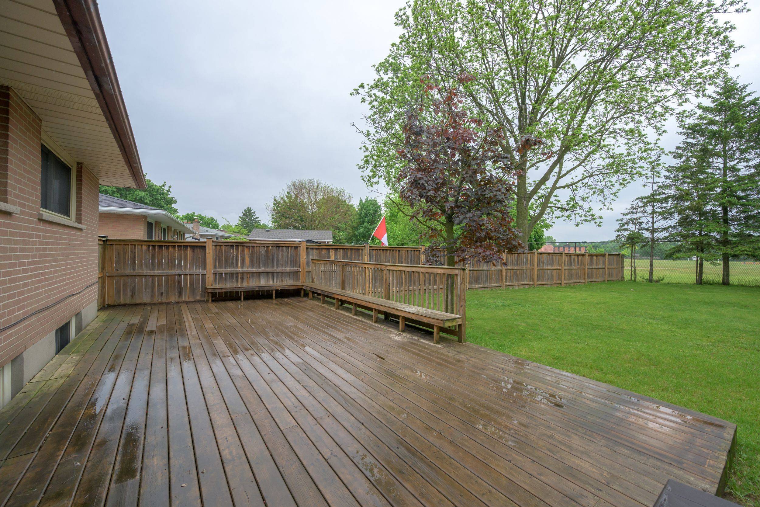 London East, ON N5V 2S8,130 Pawnee RD