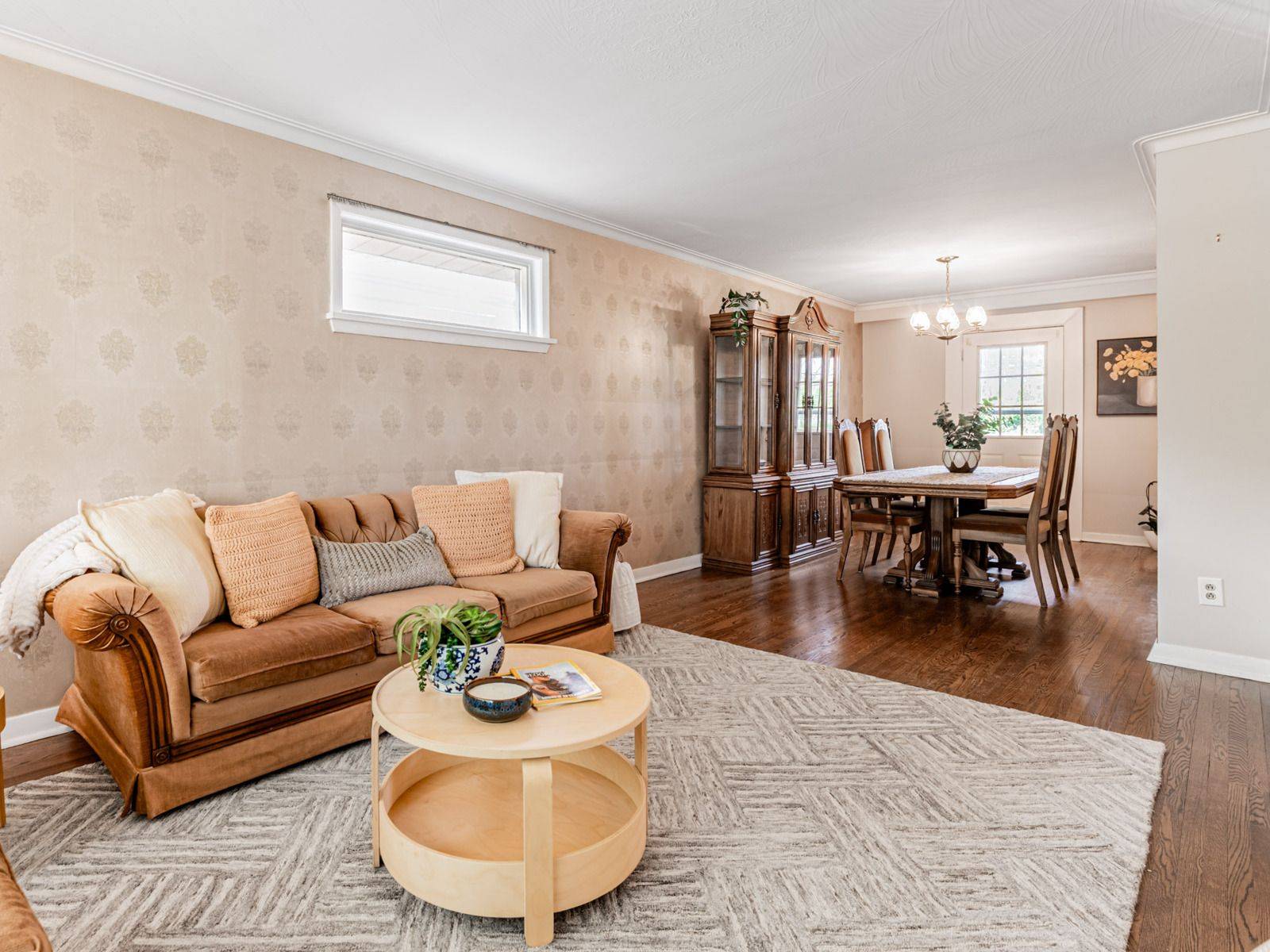 Toronto W10, ON M9W 3E4,281 Jeffcoat DR