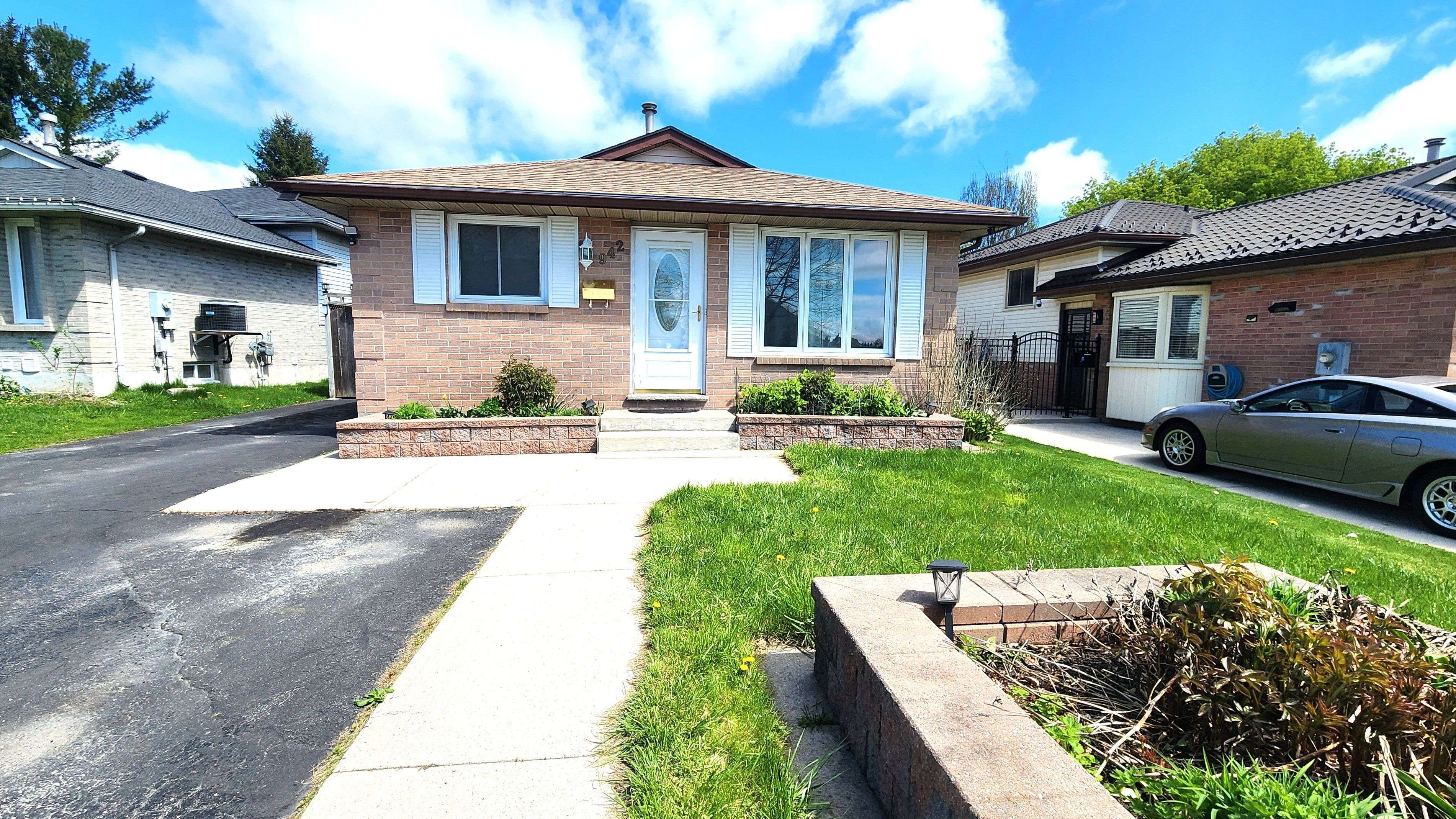 London East, ON N5V 4G8,942 Chippewa DR