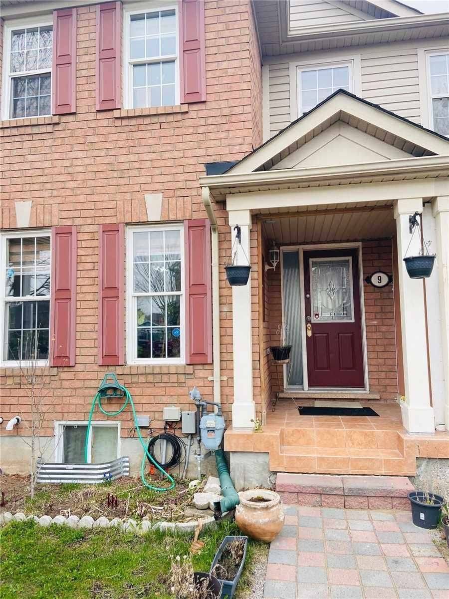 Toronto E11, ON M1X 1Y9,9 Salamander ST