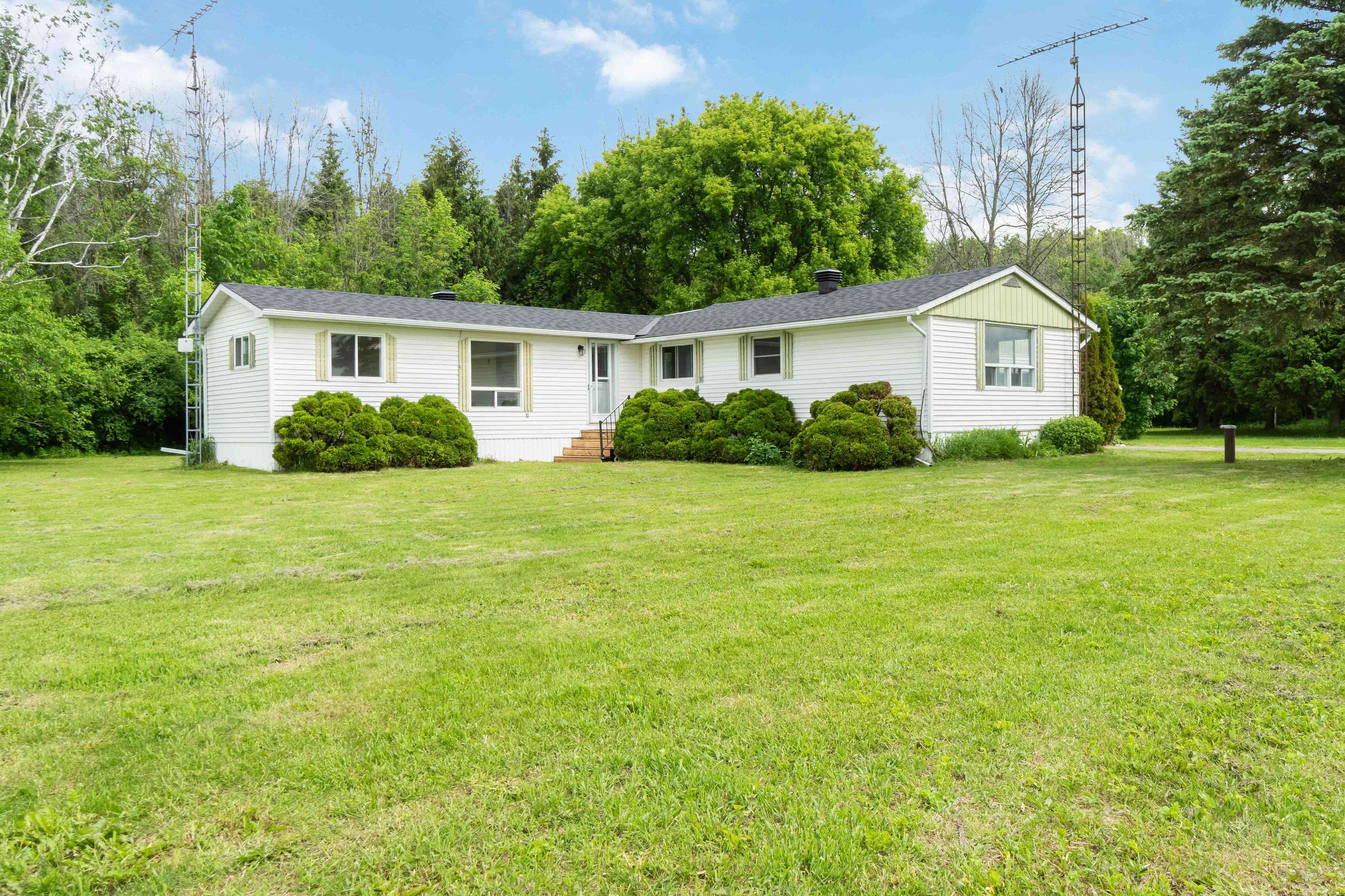 South Dundas, ON K0C 1K0,10913 Stampville RD
