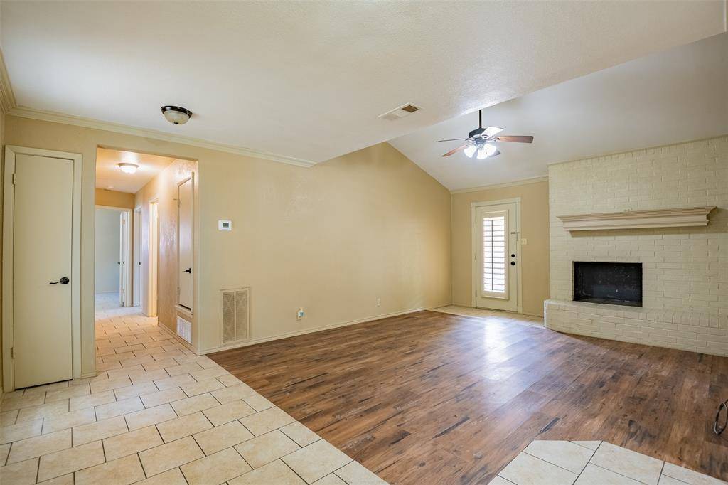 Arlington, TX 76012,805 N Fielder Road