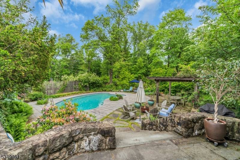Bridgewater Twp., NJ 08807,1056 Buxton Rd