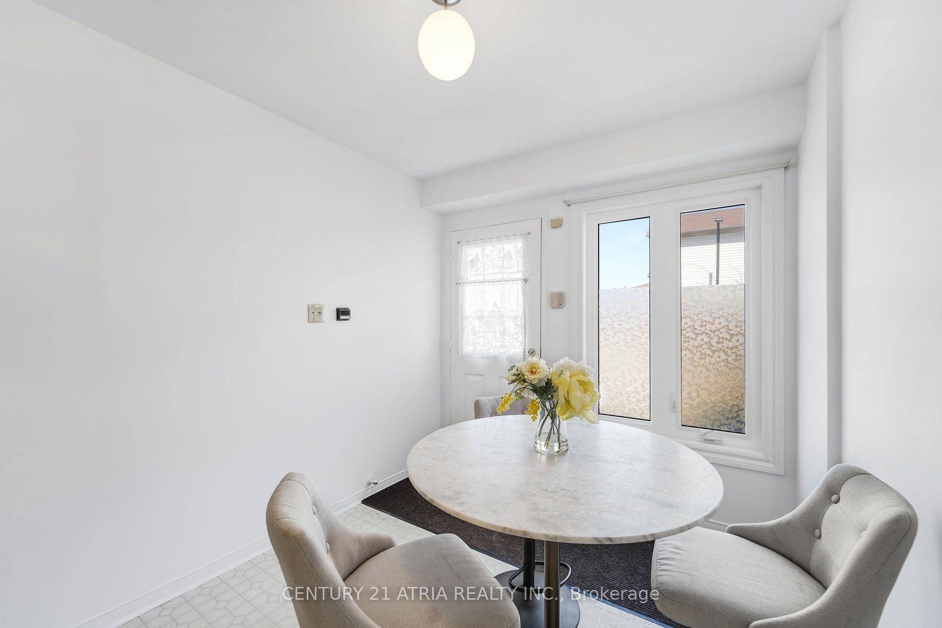 Mississauga, ON L5V 1Y3,1485 Torrington DR #33