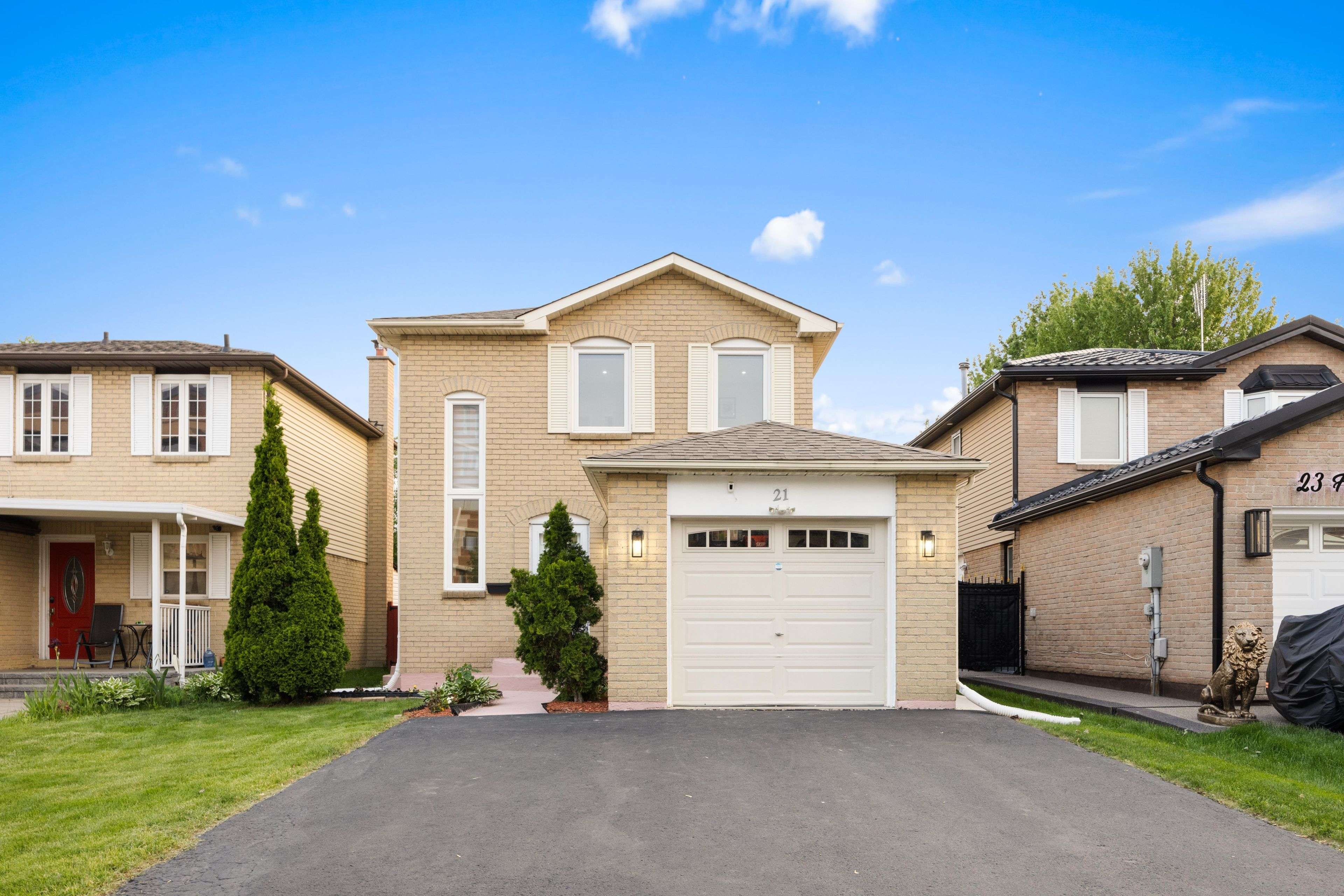 Brampton, ON L6T 3M4,21 Folkstone CRES