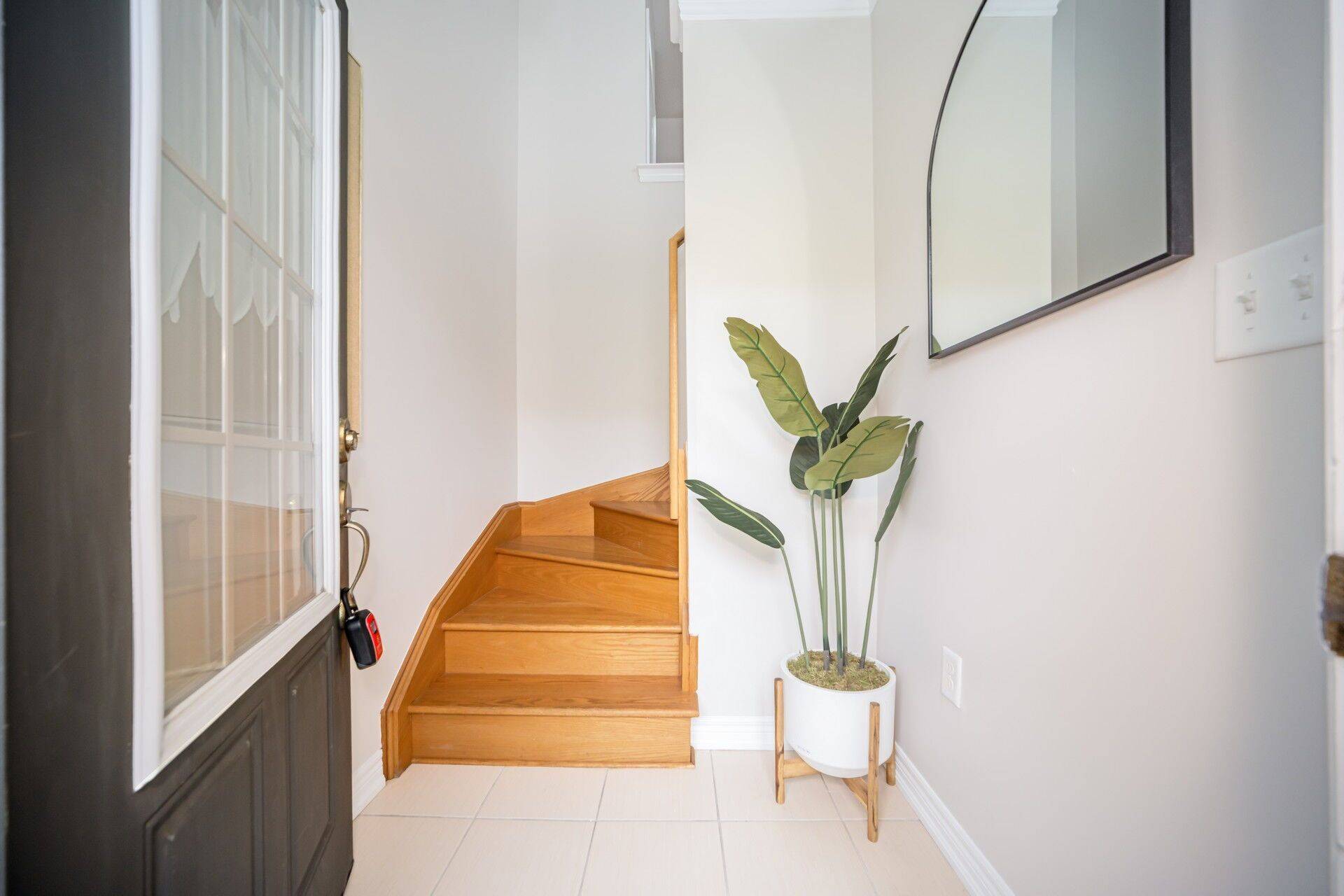 Mississauga, ON L5V 0E1,1306 Granrock CRES