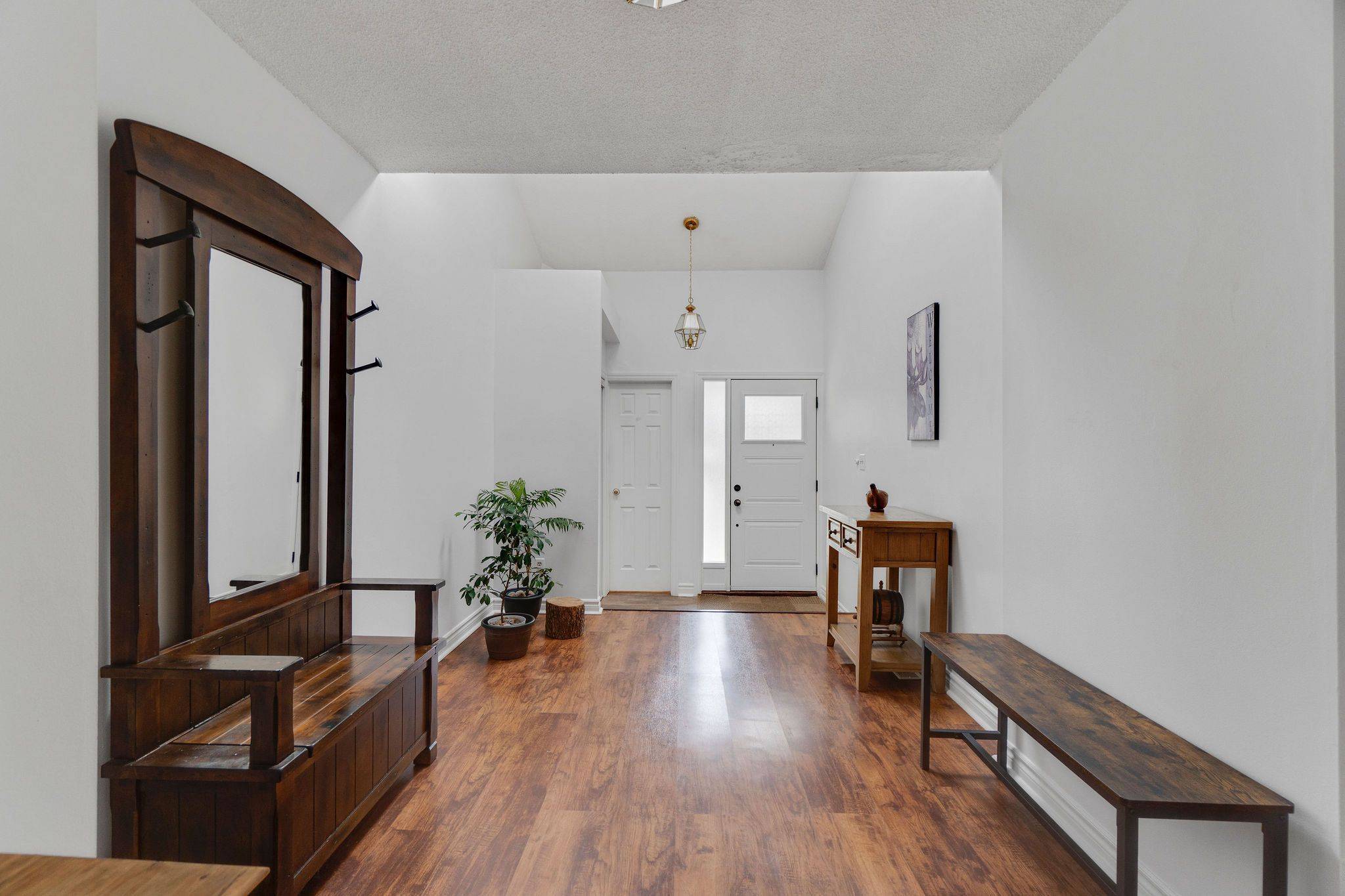 Mississauga, ON L5C 3A7,1021 Cedarglen Gate #25