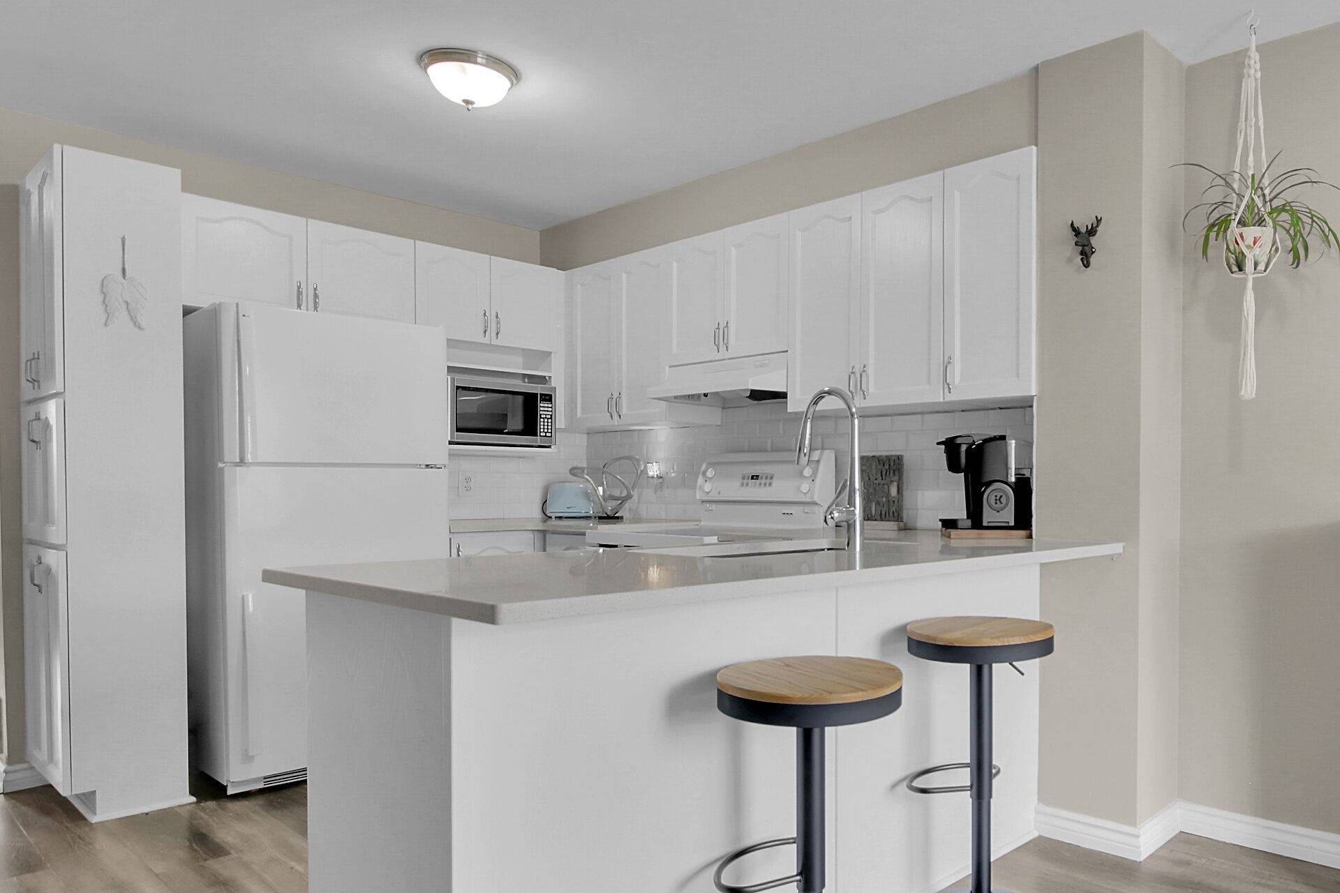 Kanata, ON K2M 3A4,340 Crownridge DR