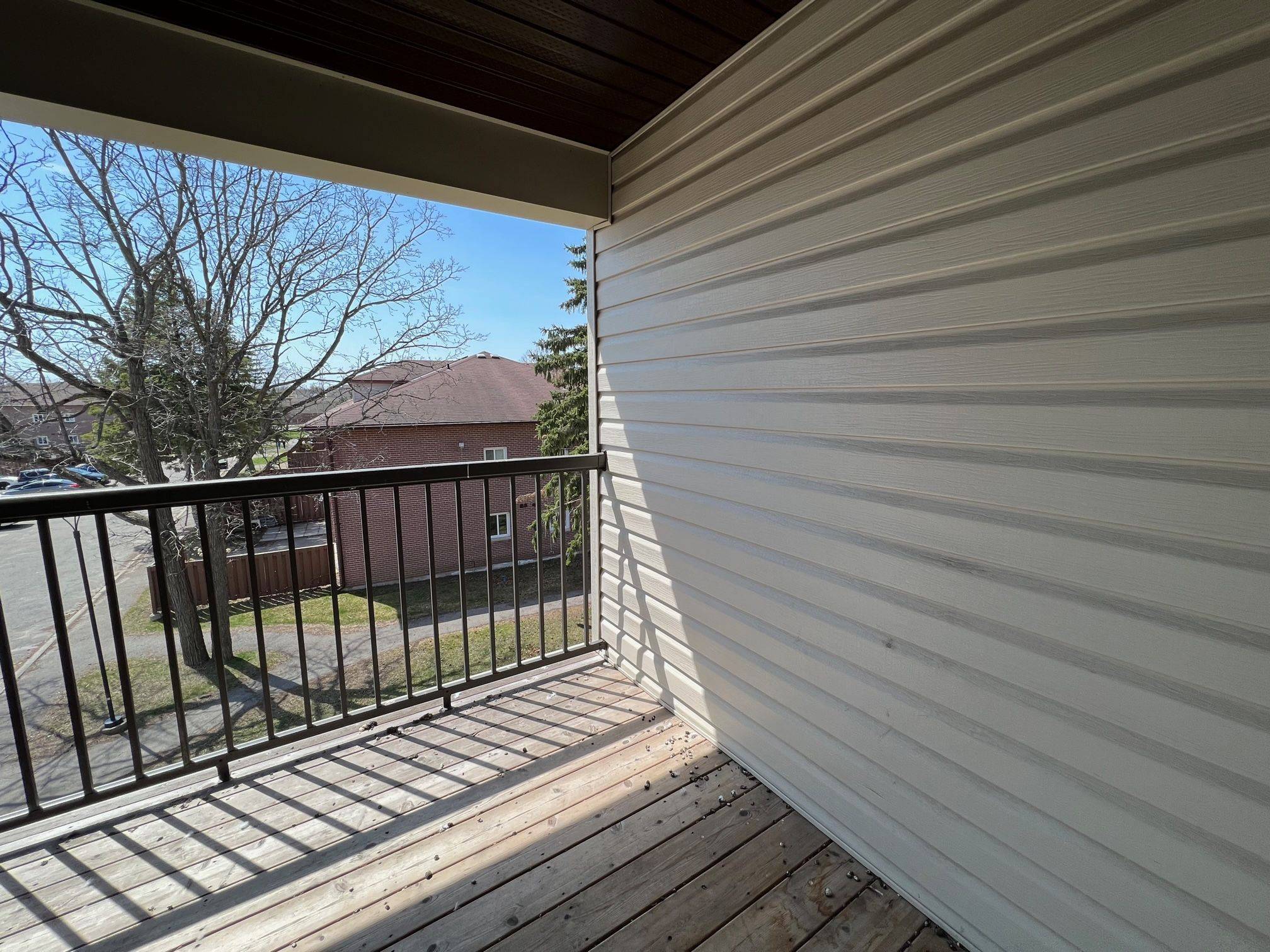 Smiths Falls, ON K7A 5B5,8 Pearl ST #201