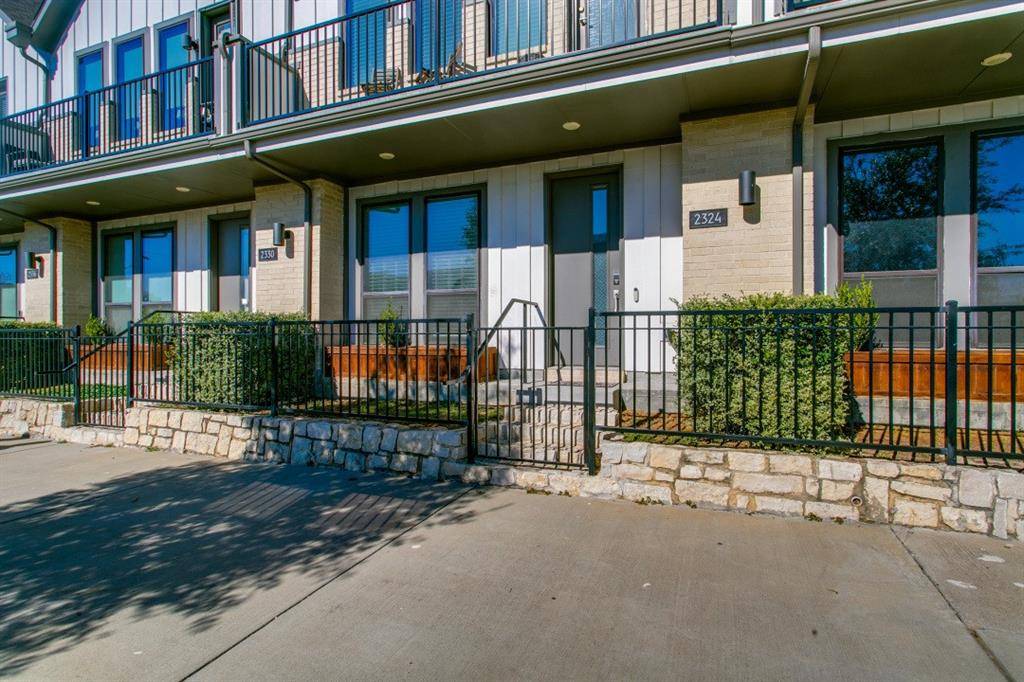 Dallas, TX 75211,2324 ROOK Drive