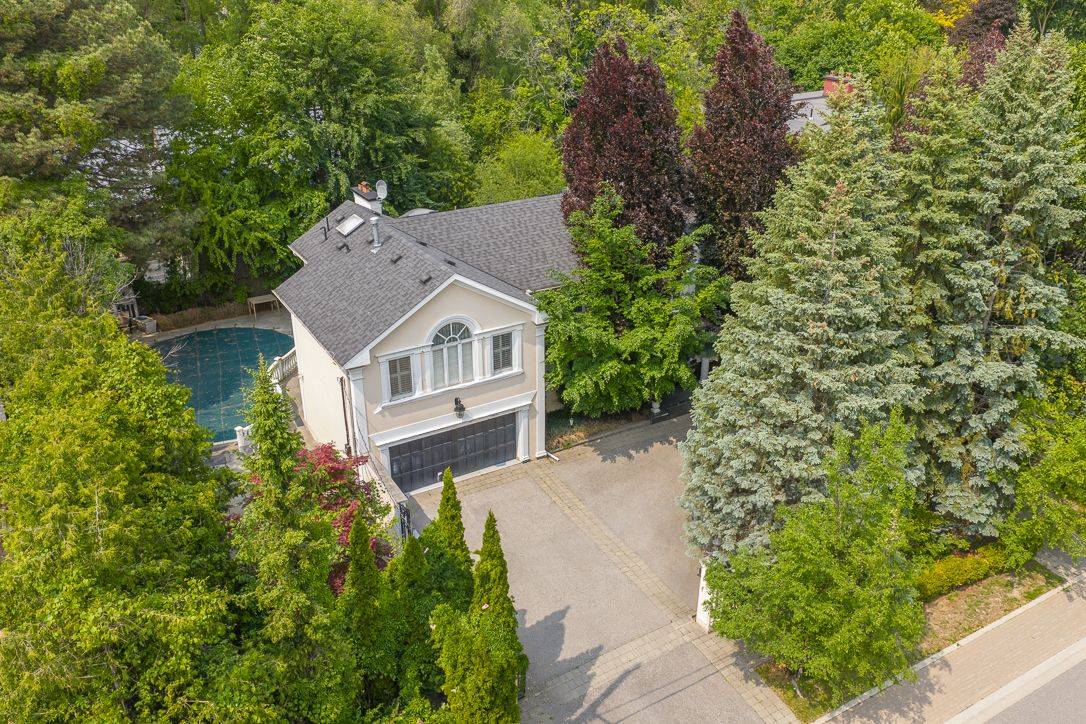Toronto C12, ON M2L 2K2,88 Old Colony RD