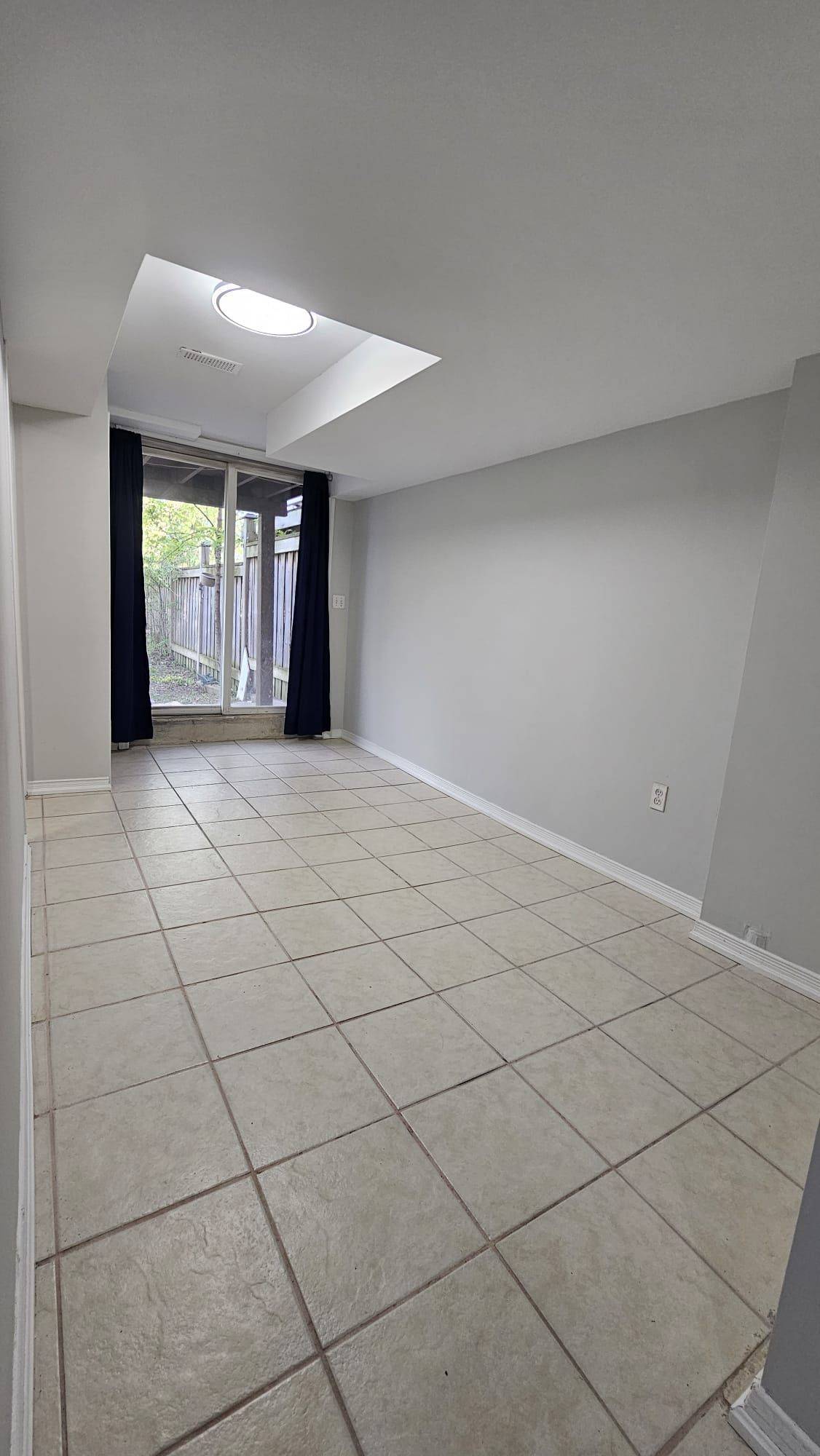 Mississauga, ON L5V 2V3,1204 Prestonwood CRES #Bsmt
