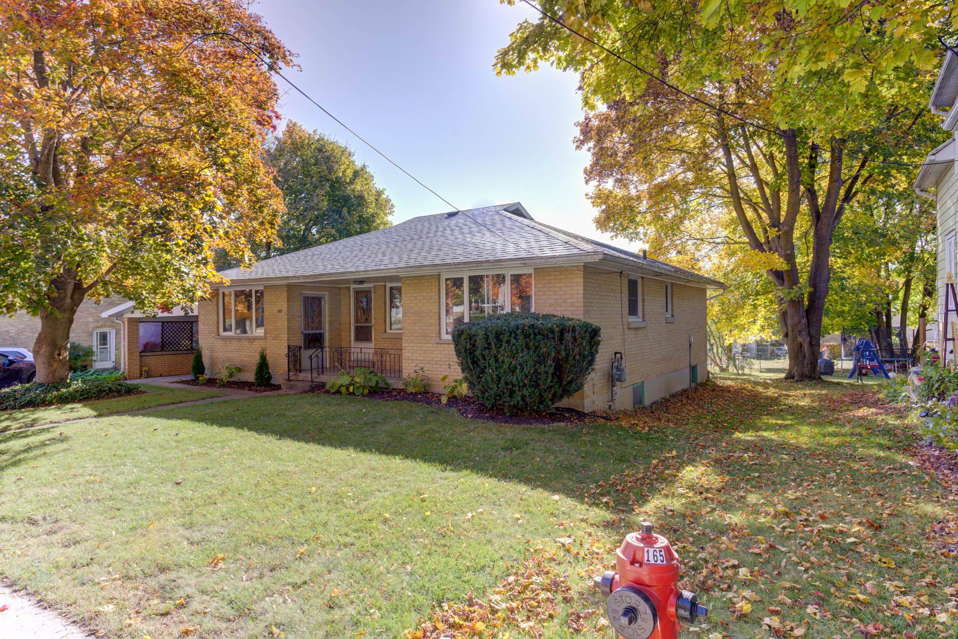 Wellington North, ON N0G 2L3,385 Main ST S