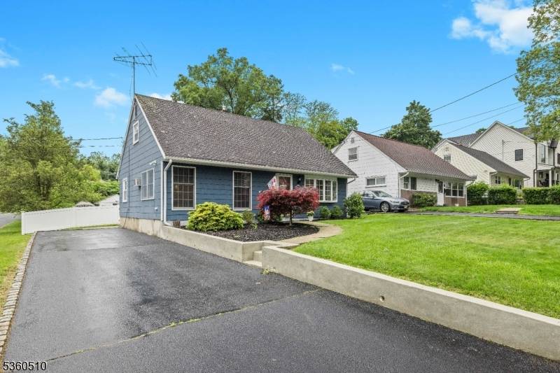 Cedar Grove Twp., NJ 07009,51 Sunrise Ter