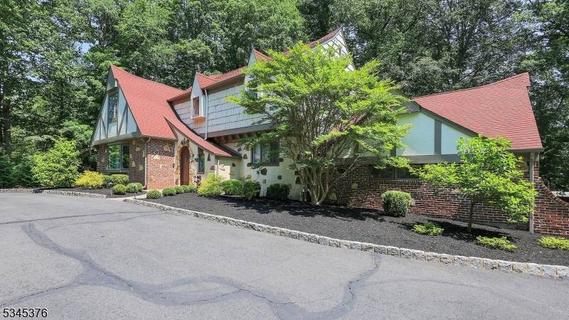 Warren Twp., NJ 07059,11 Stoningham Dr