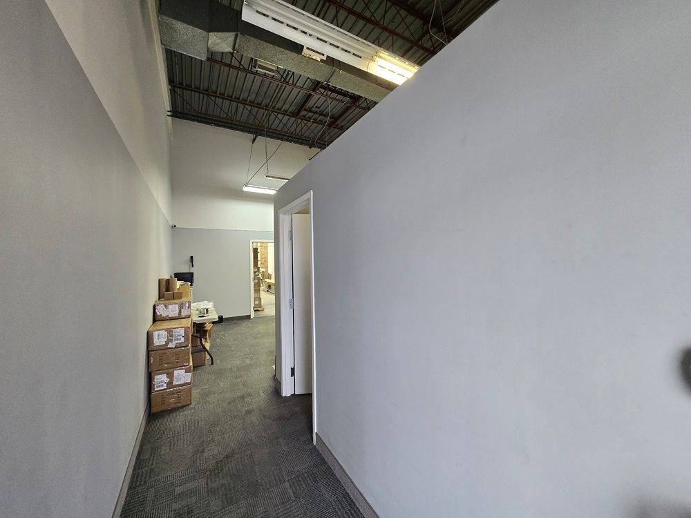 Markham, ON L3R 3V8,361 Steelcase RD W #8 & 10